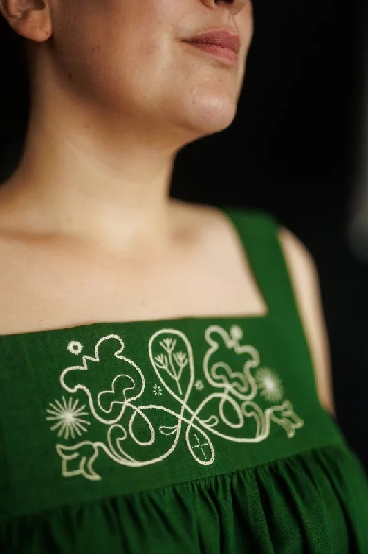 Elegant Style Merchant & Mills Honey Embroidery Addition PDF