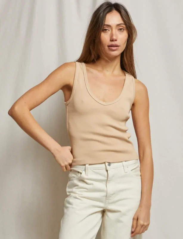 Women's Vintage Garments Discover Now Maria V Neck Blondie, Sand Dune